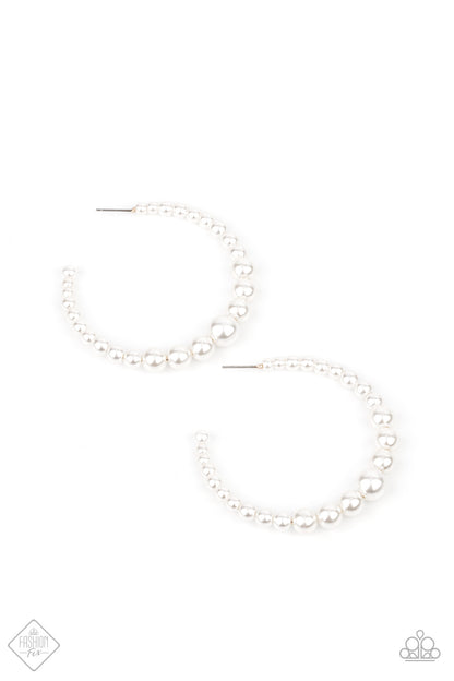Glamour Graduate - White (FF0821)