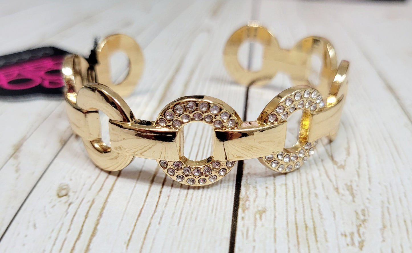 Revolutionary Romantic - Gold (0122)